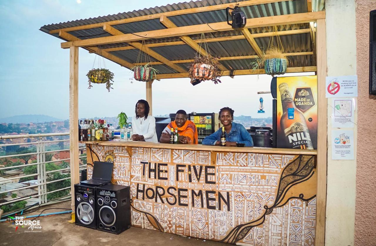 Albergue The Five Horsemen Kampala Exterior foto